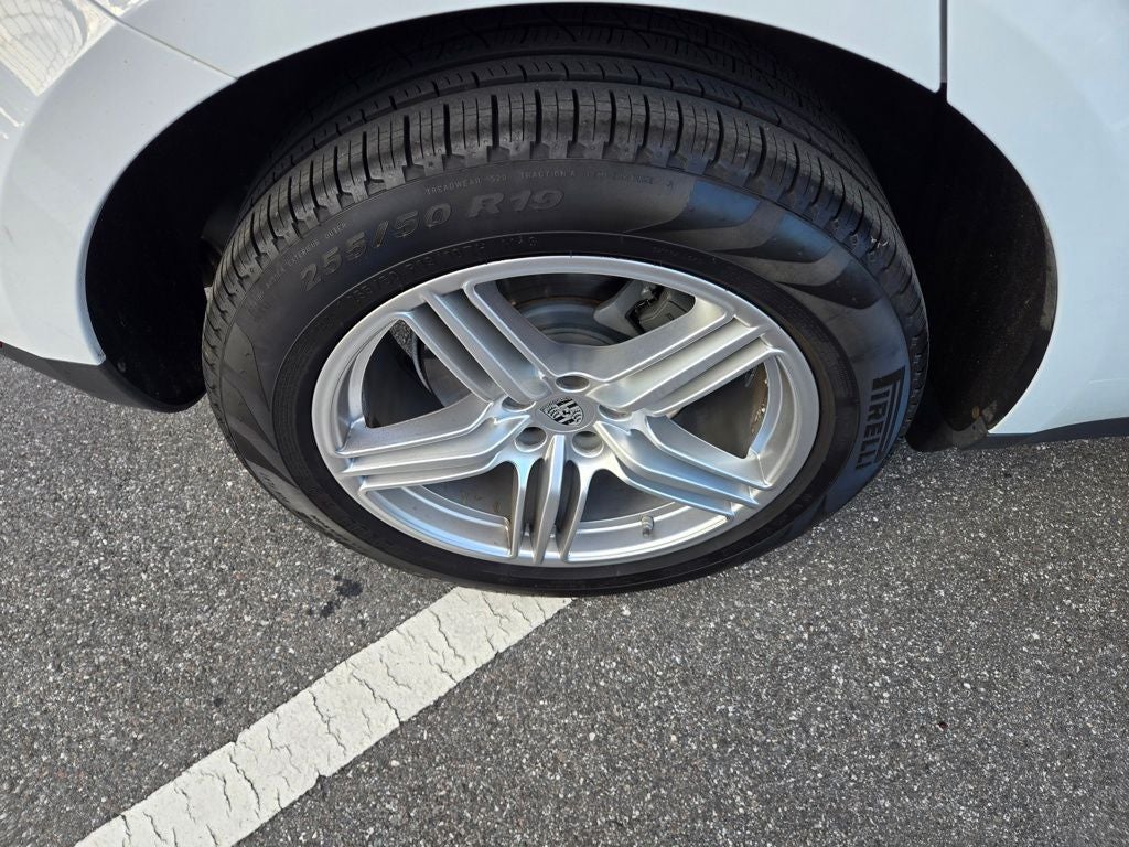 2020 Porsche Macan S