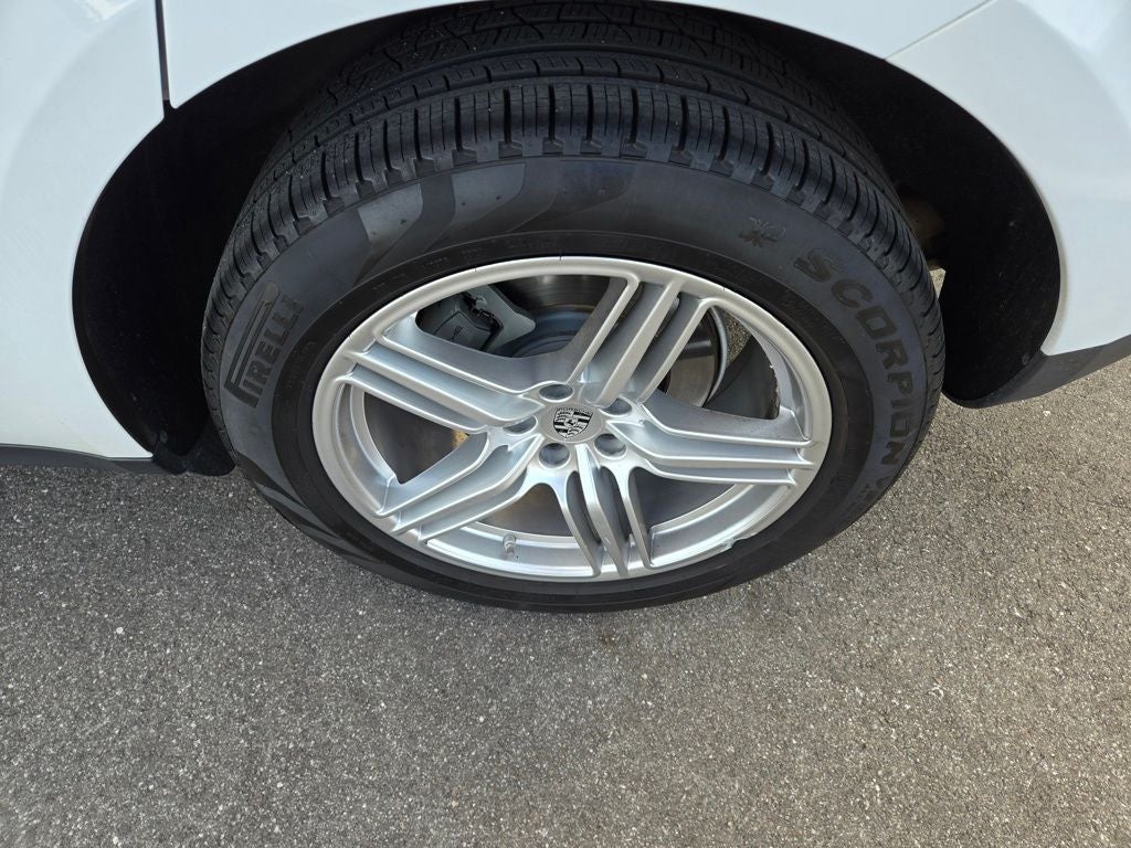 2020 Porsche Macan S