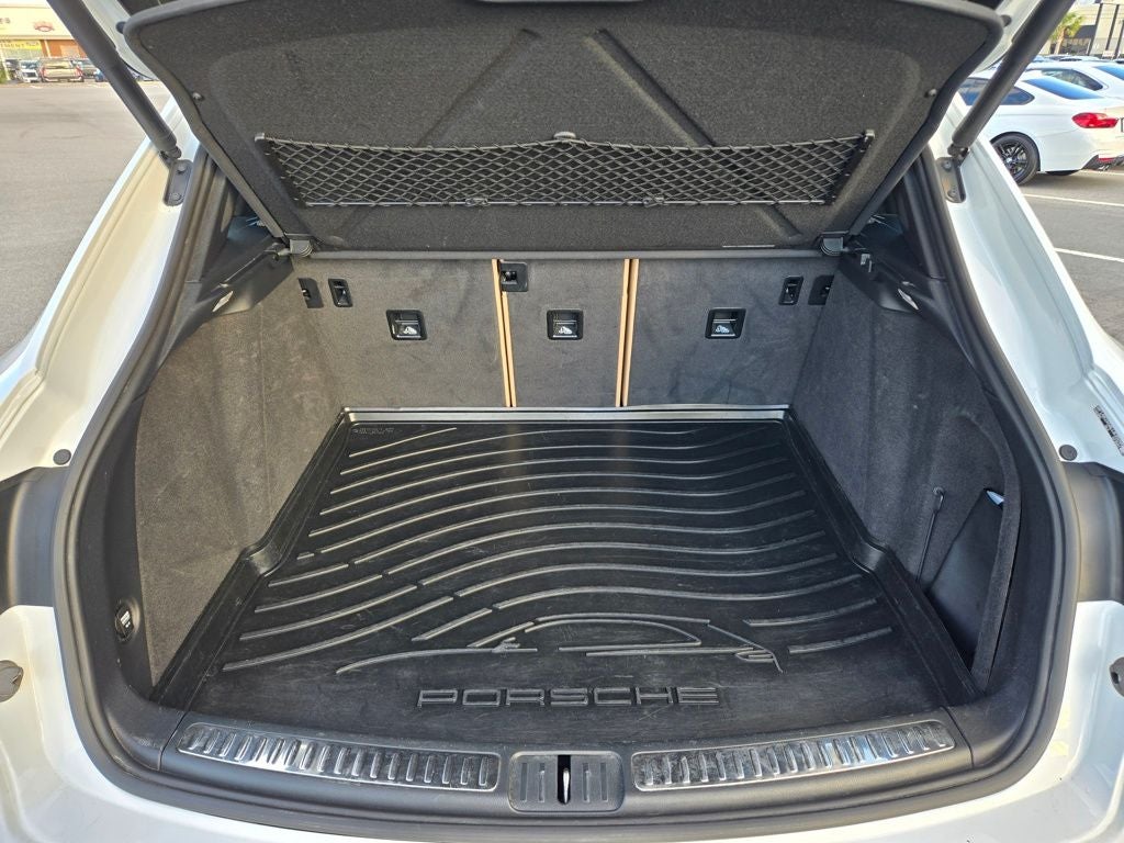 2020 Porsche Macan S