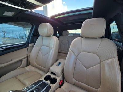 2020 Porsche Macan S