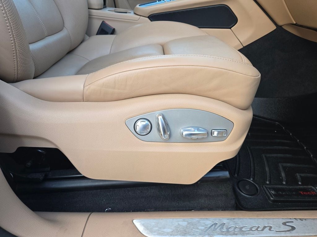 2020 Porsche Macan S