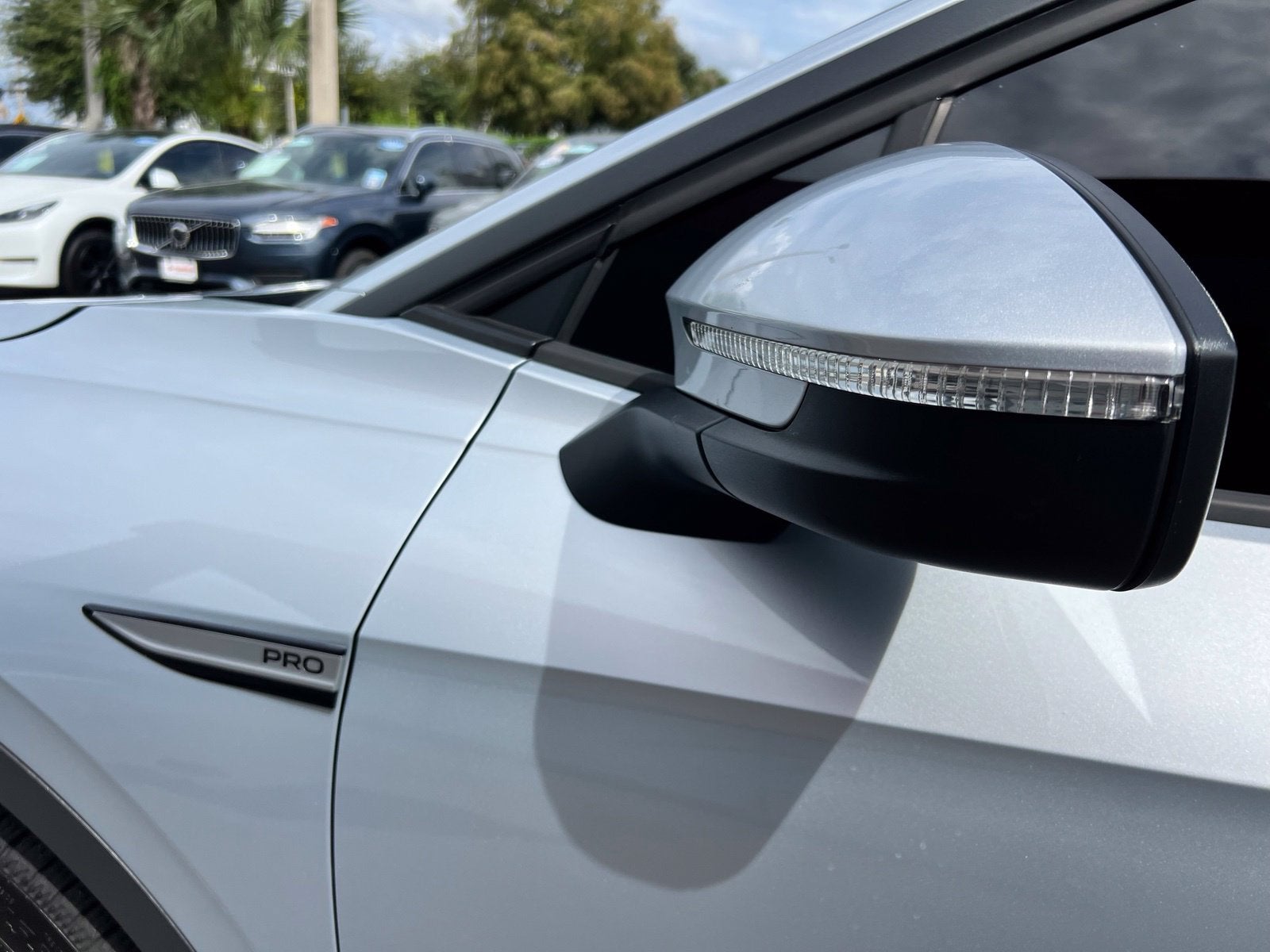 2022 Volkswagen ID.4 Pro