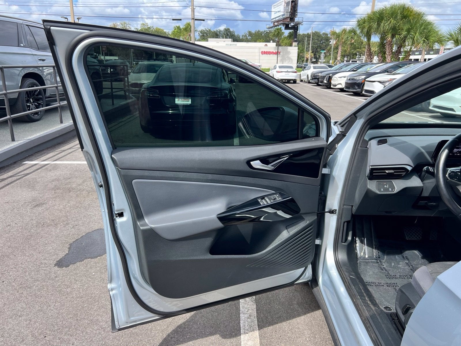 2022 Volkswagen ID.4 Pro