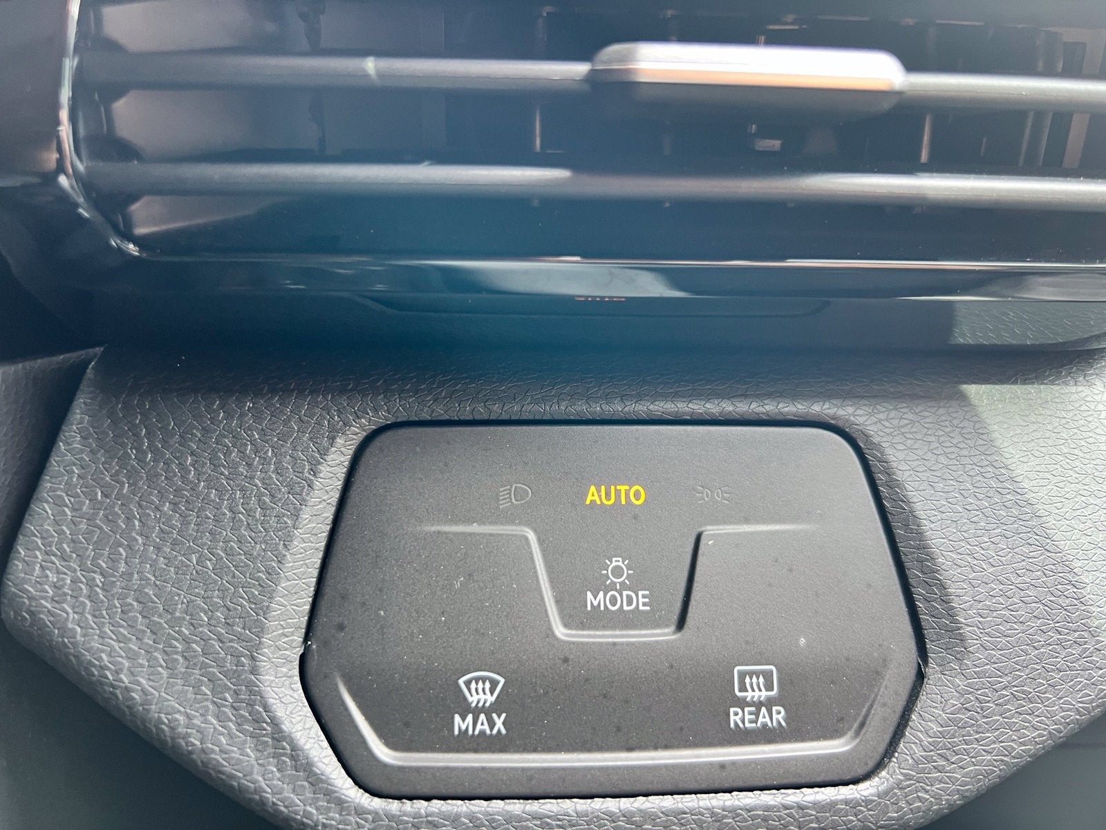 2022 Volkswagen ID.4 Pro