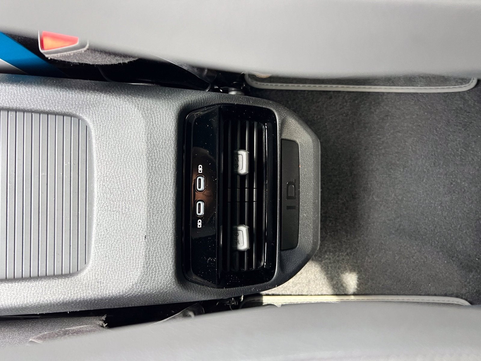 2022 Volkswagen ID.4 Pro