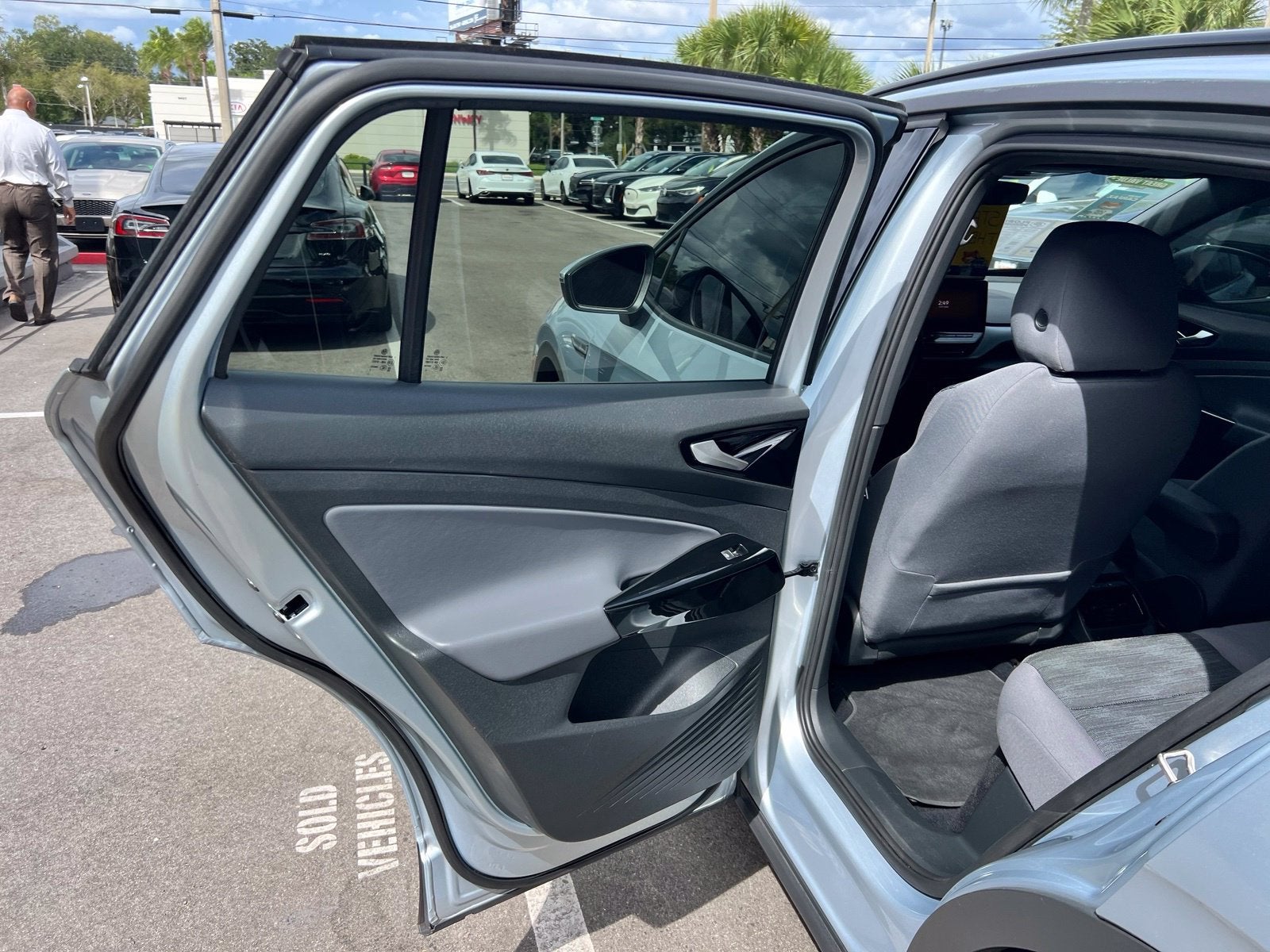 2022 Volkswagen ID.4 Pro