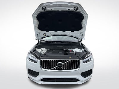 2022 Volvo XC90 T5 Momentum