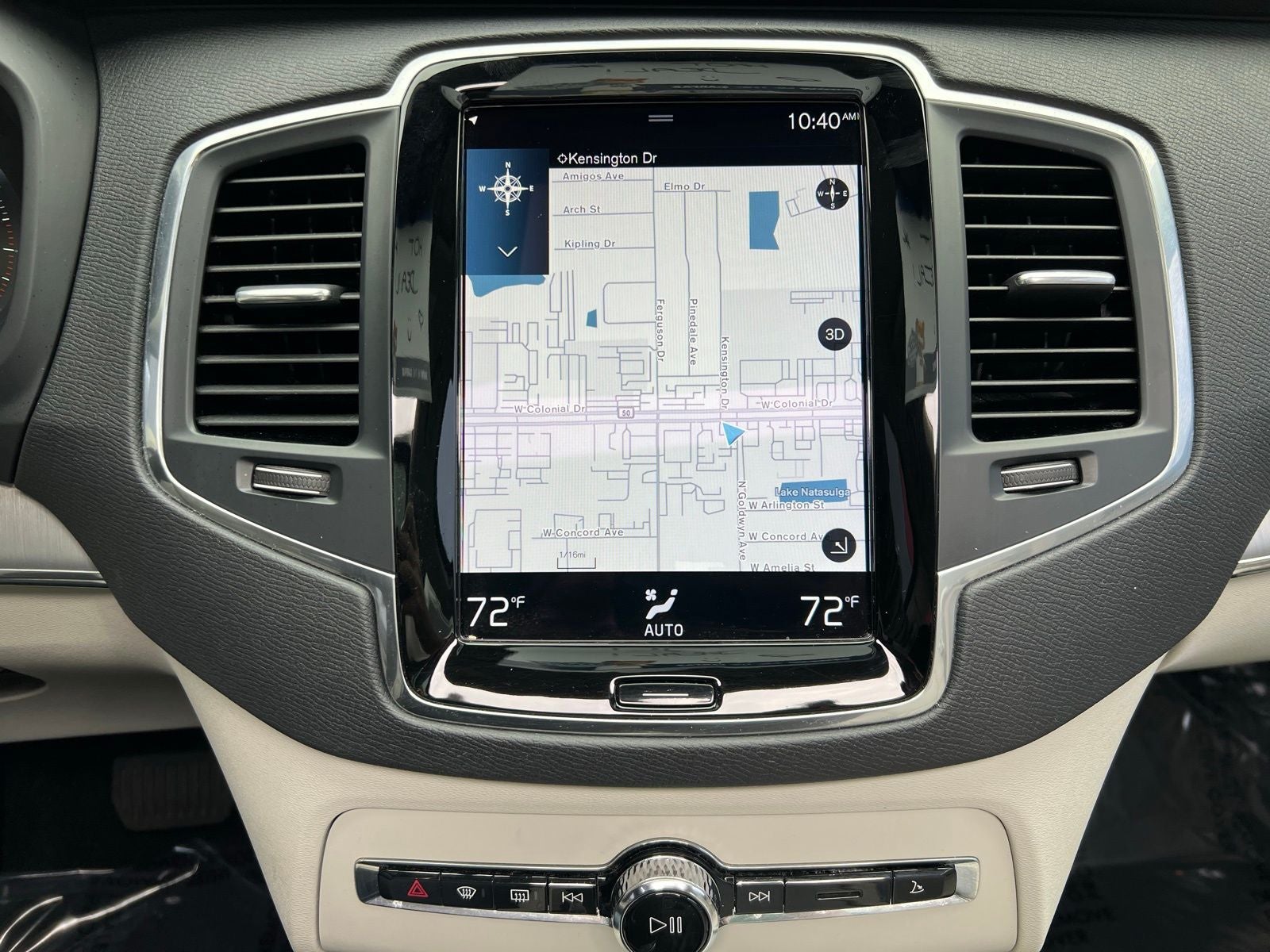 2022 Volvo XC90 T5 Momentum