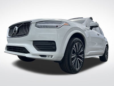 2022 Volvo XC90 T5 Momentum