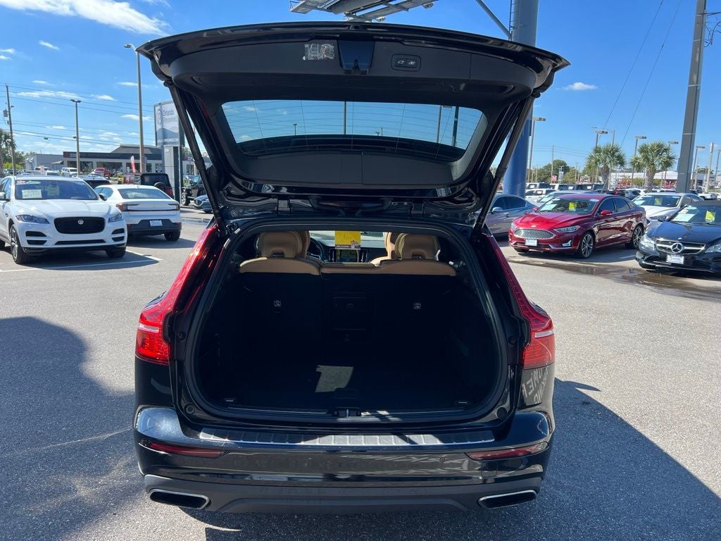 2020 Volvo V60 Cross Country T5