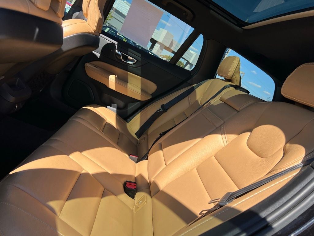 2020 Volvo V60 Cross Country T5