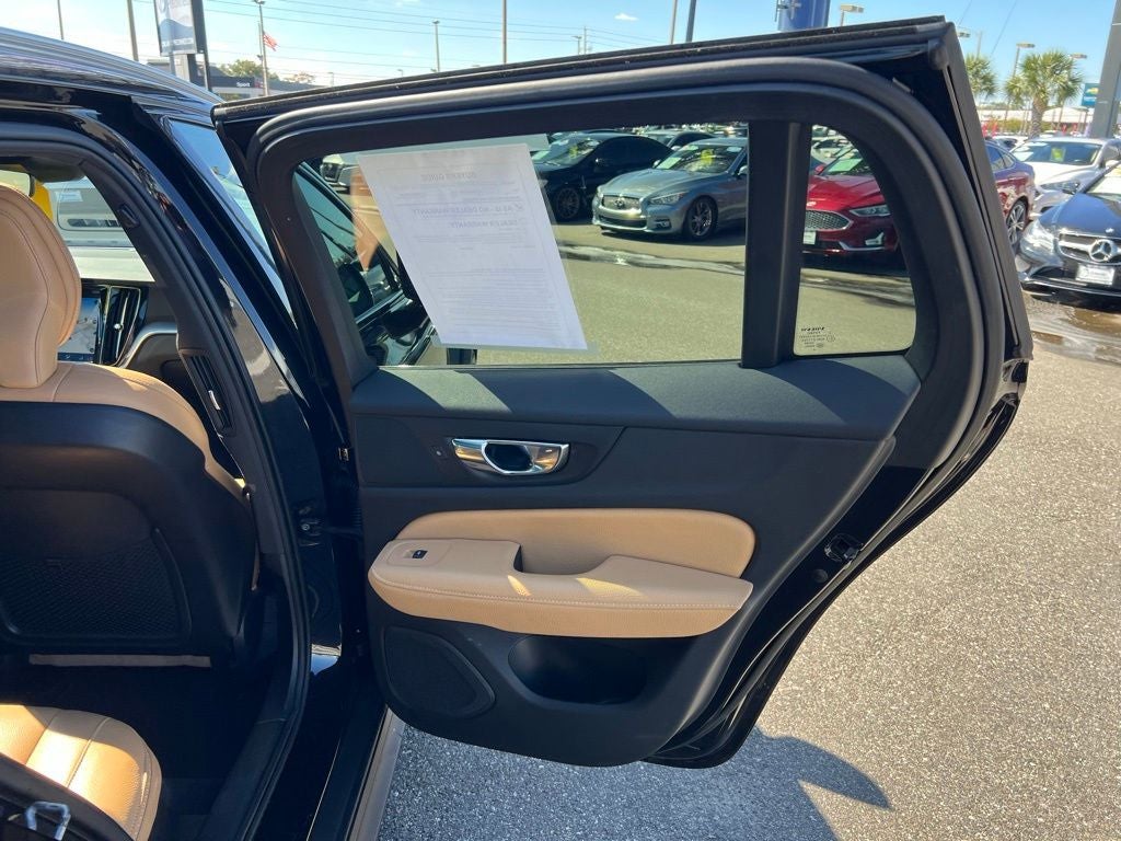 2020 Volvo V60 Cross Country T5