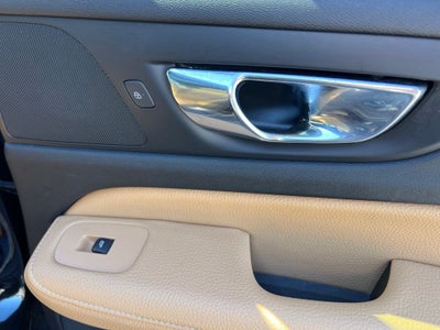 2020 Volvo V60 Cross Country T5