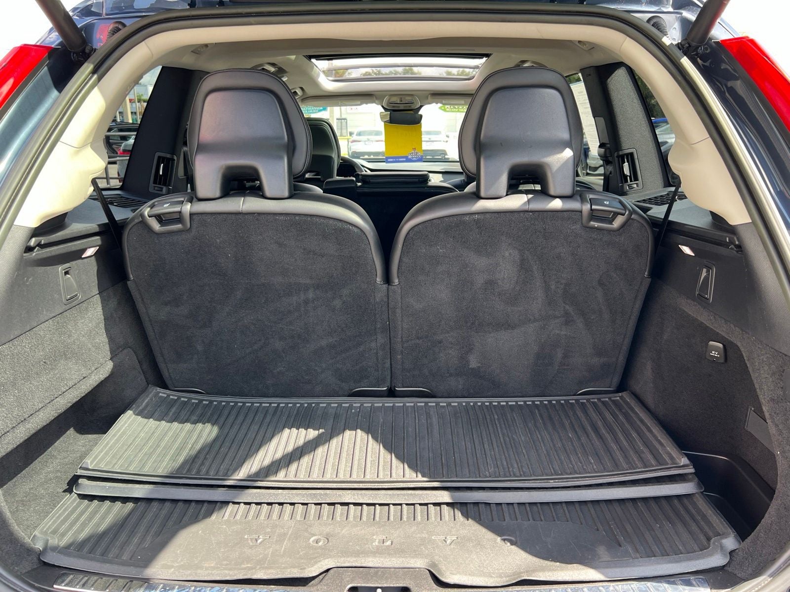 2023 Volvo XC90 B5 Core