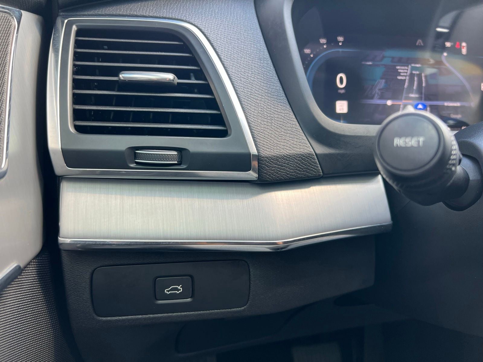2023 Volvo XC90 B5 Core