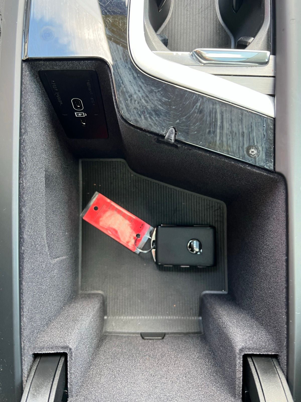 2023 Volvo XC90 B5 Core