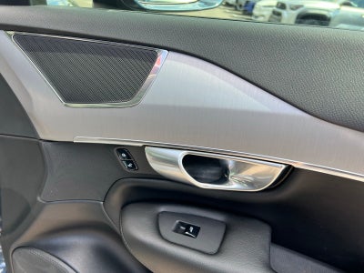 2023 Volvo XC90 B5 Core