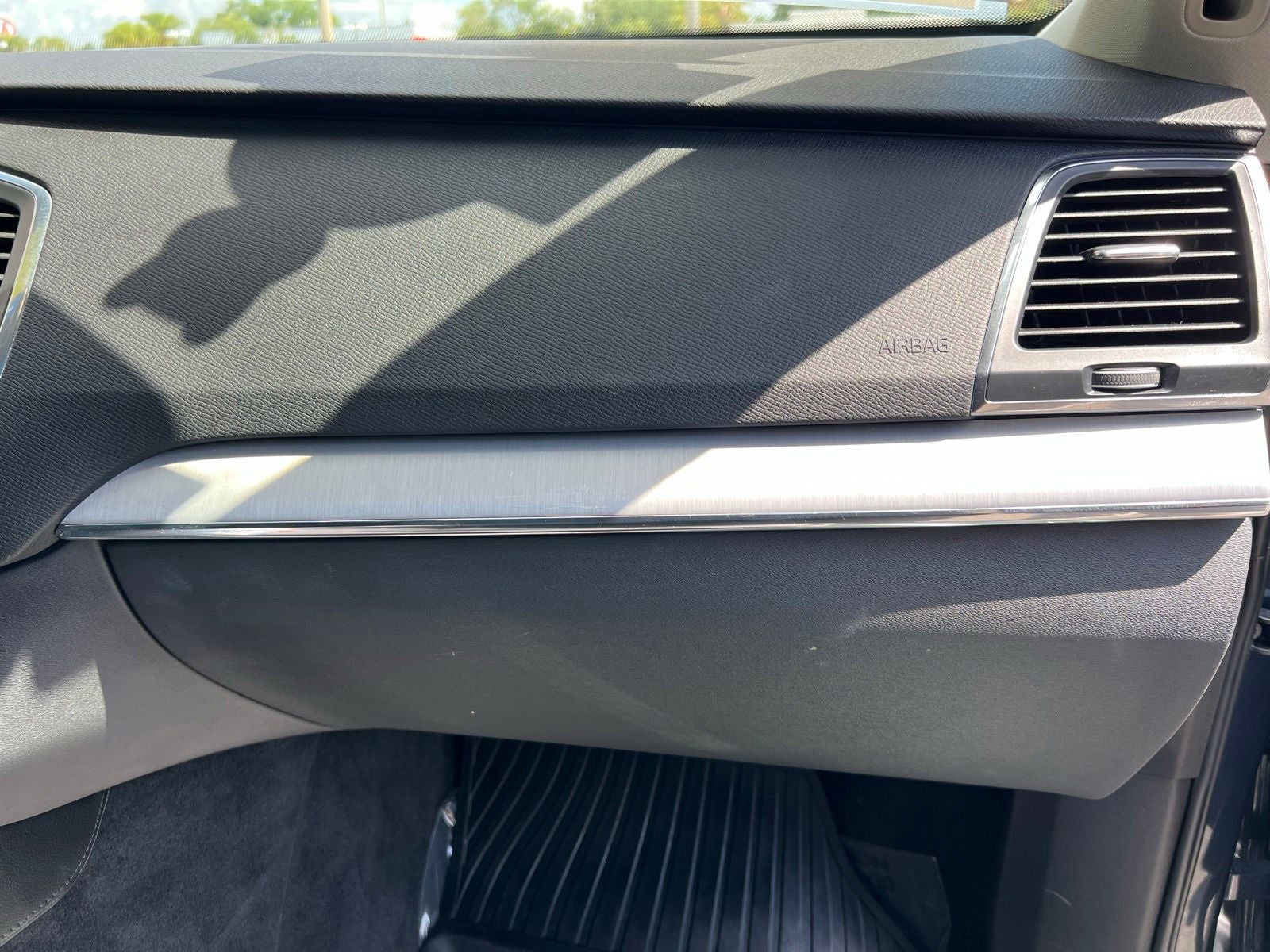 2023 Volvo XC90 B5 Core