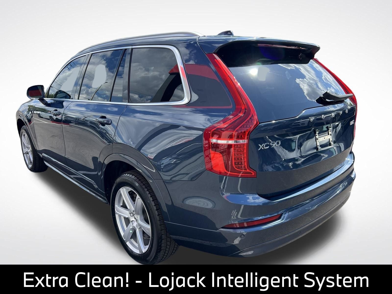 2023 Volvo XC90 B5 Core