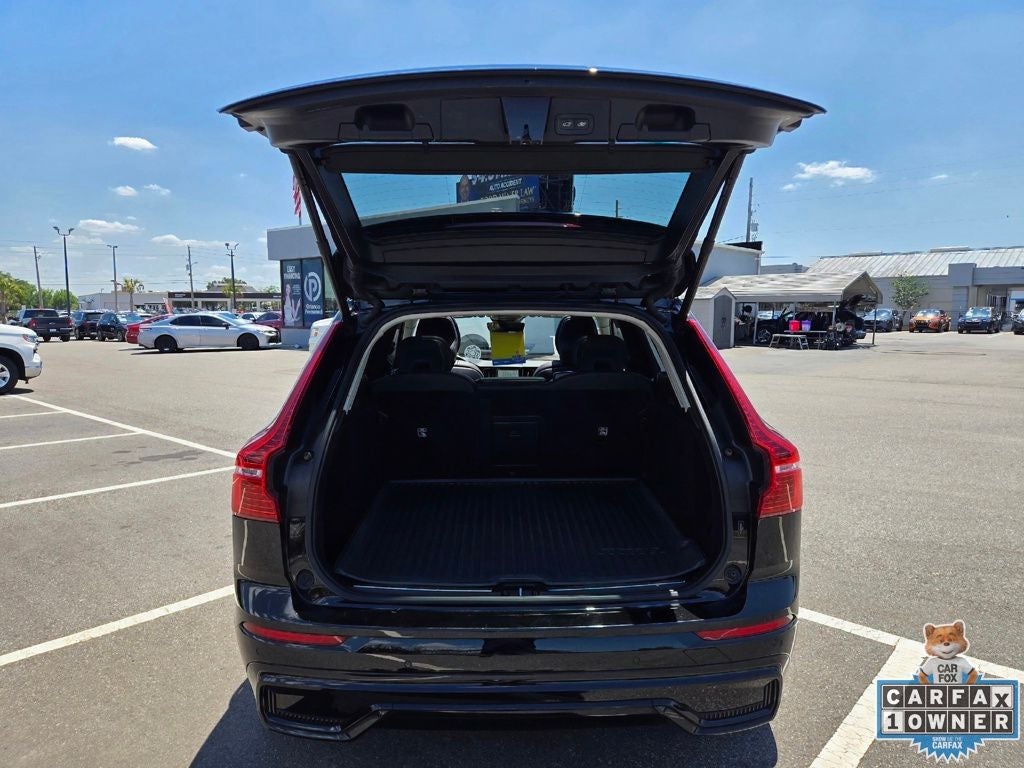 2024 Volvo XC60 B5 Plus Dark Theme