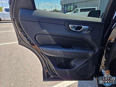 2024 Volvo XC60 B5 Plus Dark Theme