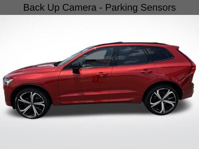 2024 Volvo XC60 B5 Ultimate Dark Theme