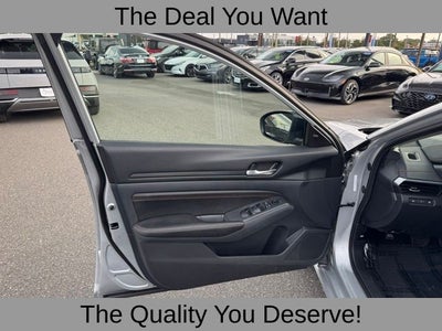 2022 Nissan Altima 2.5 SR