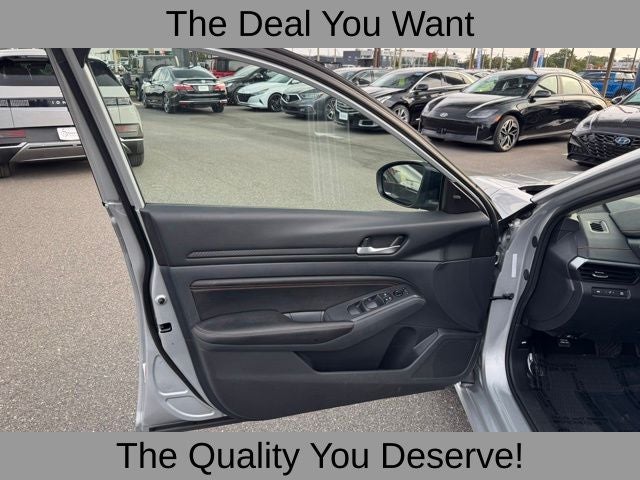 2022 Nissan Altima 2.5 SR