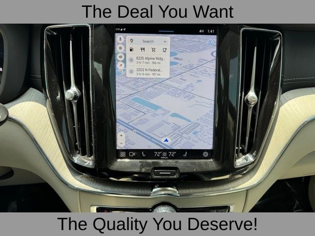 2024 Volvo XC60 B5 Ultimate Dark Theme