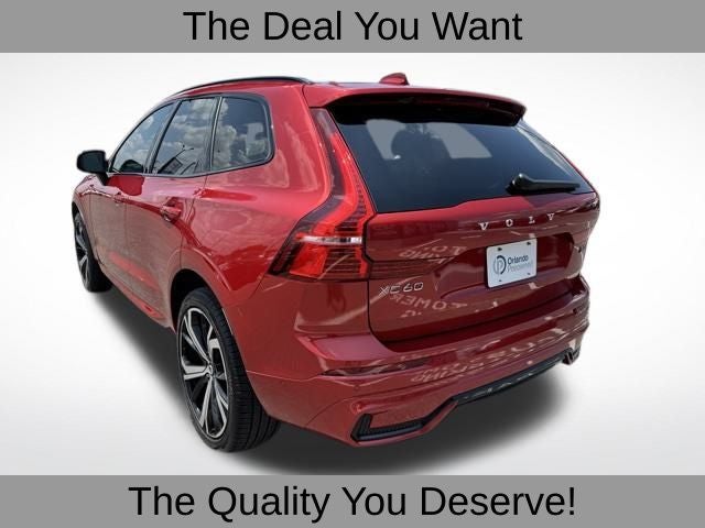 2024 Volvo XC60 B5 Ultimate Dark Theme