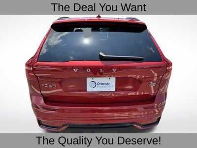 2024 Volvo XC60 B5 Ultimate Dark Theme