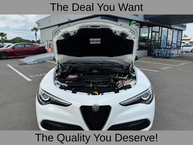 2022 Alfa Romeo Stelvio Veloce
