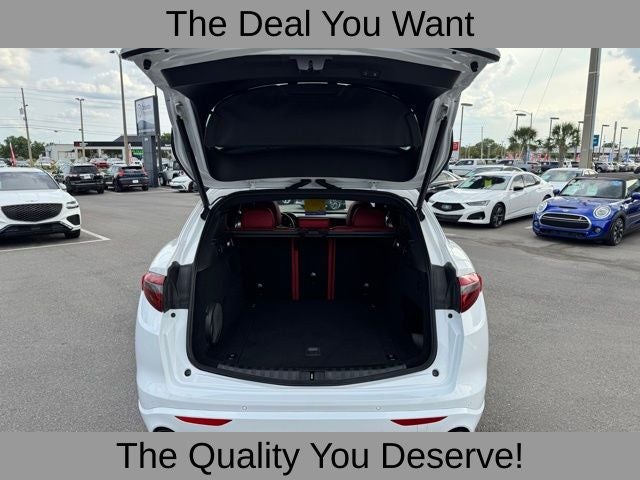 2022 Alfa Romeo Stelvio Veloce