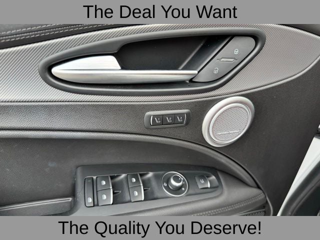 2022 Alfa Romeo Stelvio Veloce