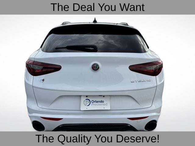 2022 Alfa Romeo Stelvio Veloce