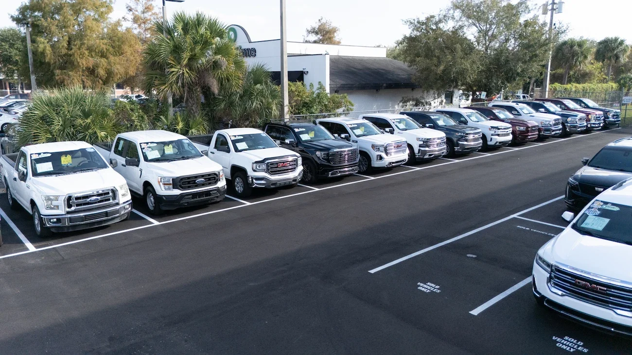 Used minivans for sale at Florida Preowned in Orlando, including the Chrysler Pacifica, Honda Odyssey and Kia Carnival